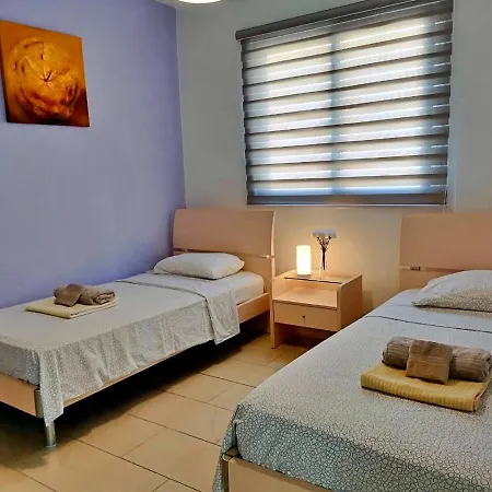 Afroditi * Perivolia