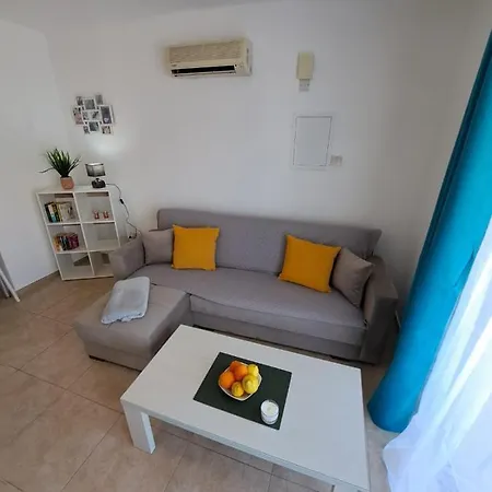 Afroditi * Perivolia