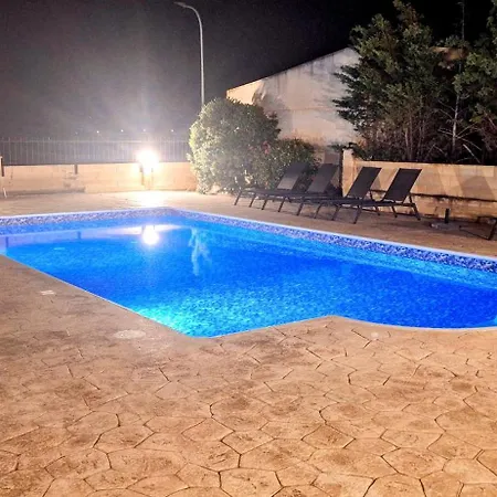 Afroditi * Perivólia