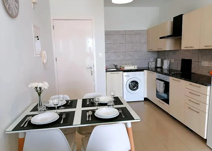 Afroditi Apartment *