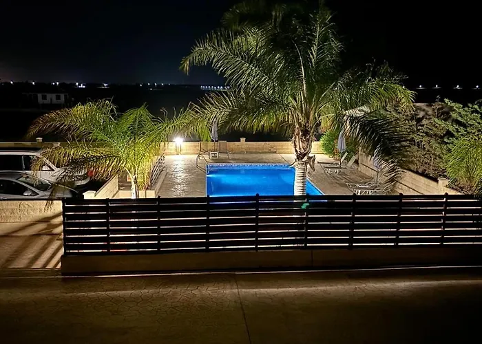 Afroditi * Perivolia